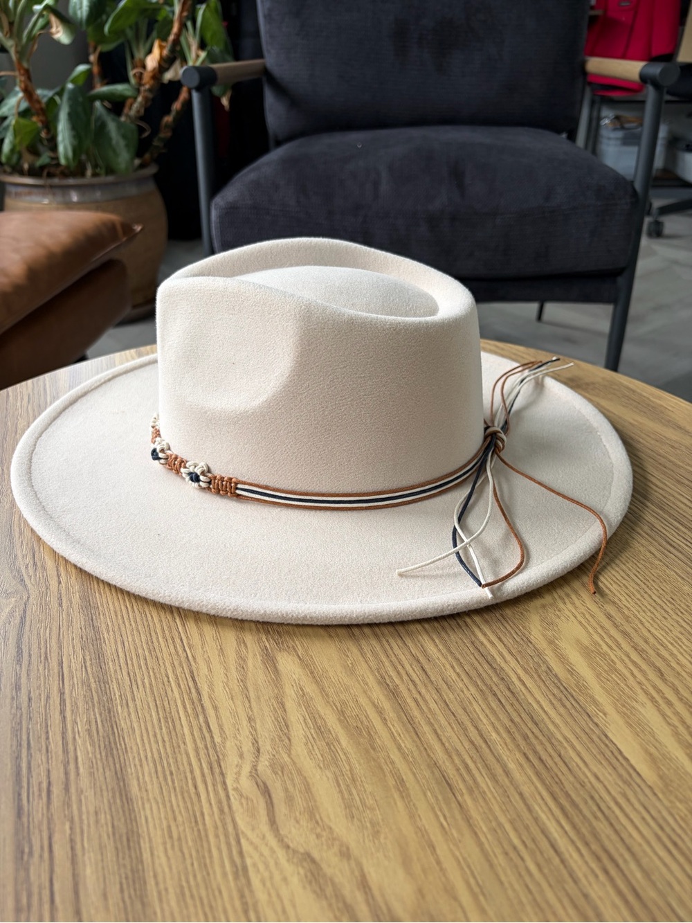 Western hat - Picture 2 of 3